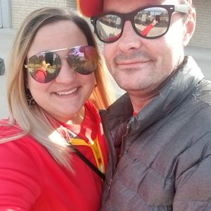 Meet your Posher, Leah